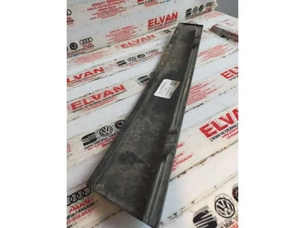 5M0837901 | VW Golf Sol Kapı Direk Çıtası VAG