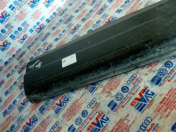 5N0854949 | VW Tiguan Sol Arka Kapı Bandı VAG