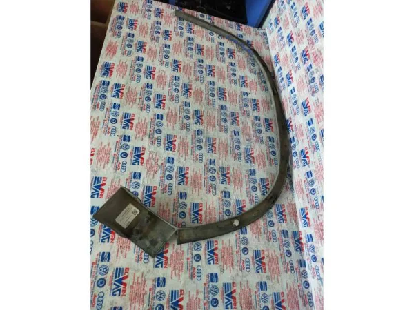 5N4854732B | Ön Çamurluk Kenar Trimi VAG