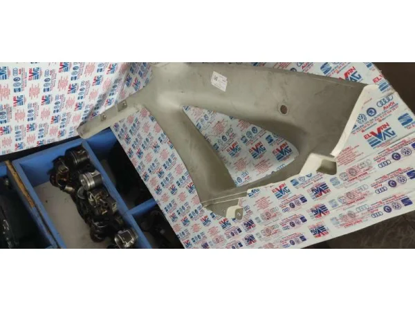 6K5867246B | Arka Direk Kaplaması | VW Polo - Seat Cordoba VAG