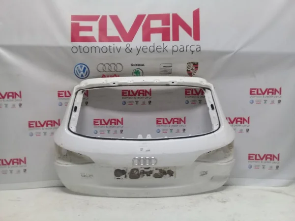 8R0827023C | Audi Q5 Arka Bagaj Kapağı VAG
