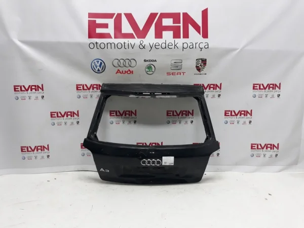 8L0827023M | Audi A3 Arka Bagaj Kapağı VAG