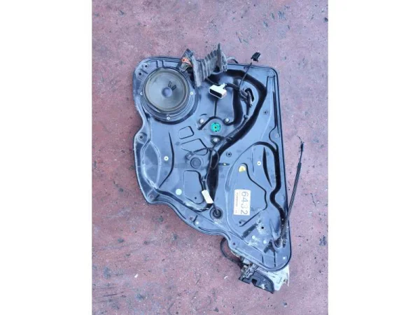 3C0035453 | VW Passat Arka Kapı Hoparlörü VAG