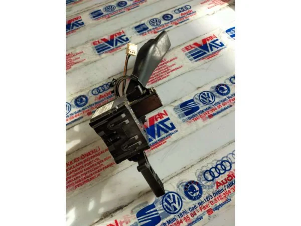 1K0953519L | Silecek Kumanda Kolu VAG