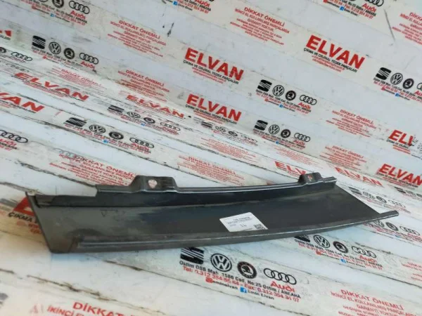 1K5839902B | VW Jetta Arka Kapı Cam Çıtası VAG