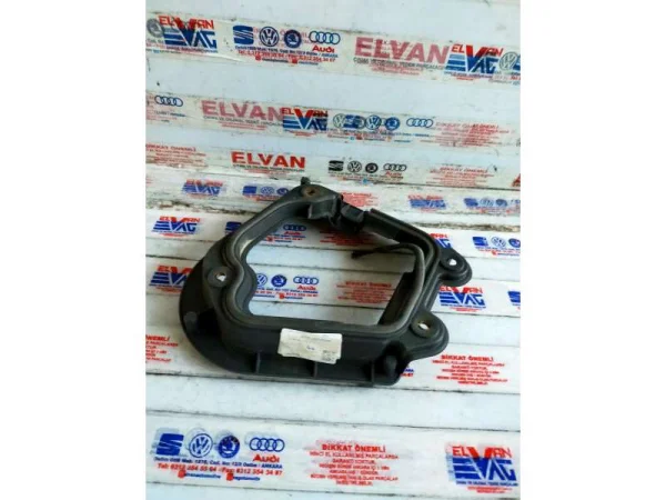 1Q0035242C | VW Eos Arka Sağ Hoparlör Bağlantı Braketi VAG