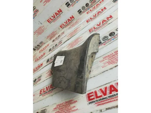 4B0853580 | Audi A6 Sağ Marşpiyel Plastiği Uç Parçası VAG