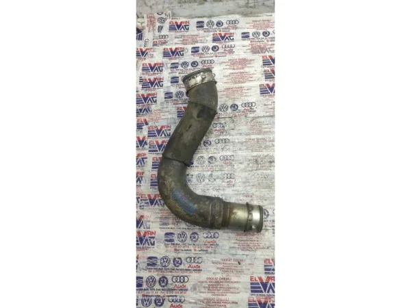 7L6145822B | VW Touareg Turbo Hortumu VAG