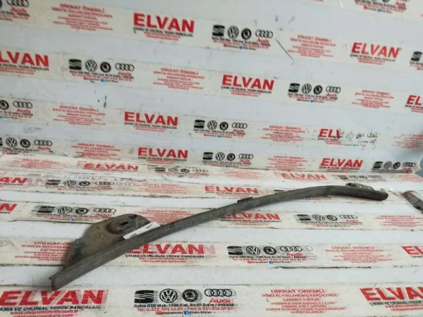 3B0867768A | İç Kapı Kolu Çerçevesi VAG