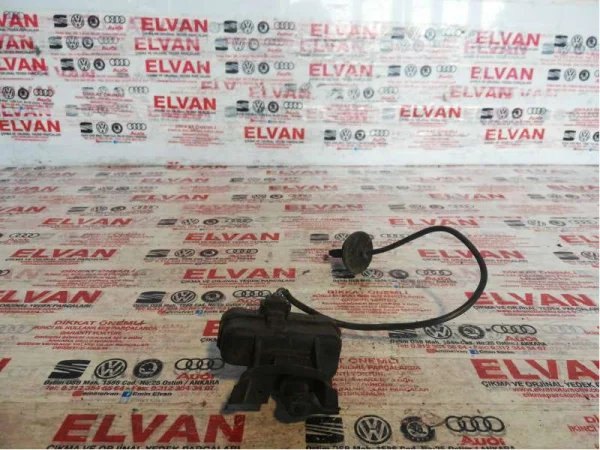 3T0810773A | Skoda Superb Depo Kapak Kilit Motoru VAG