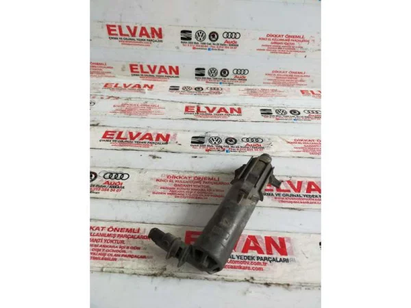 8K0955102B | Audi A4 Sağ Far Yıkama Motoru VAG