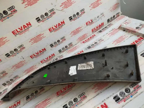 1P0867113 | Seat Leon Sol Ön Kapı Döşemesi VAG