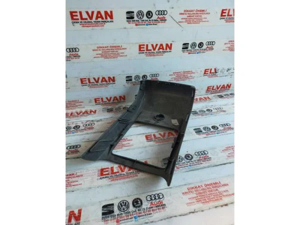 1Q0863289E | Arka Orta Konsol Kaplaması | VW Eos, Golf, Scirocco VAG