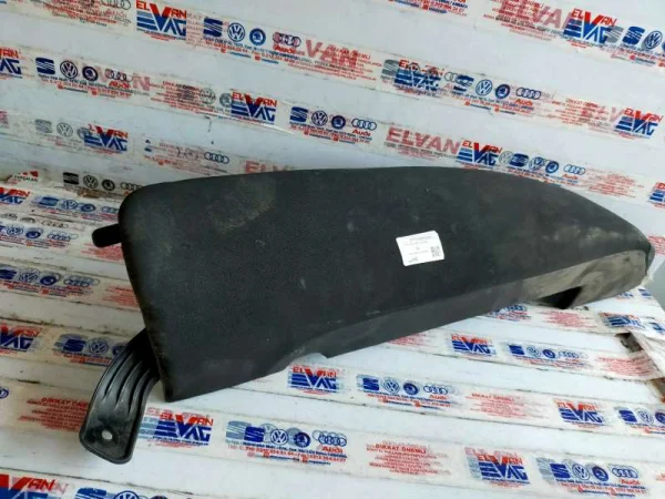 3C0885702AK | VW Passat Arka Koltuk Yan Trim Çıtası VAG