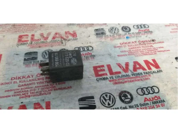 90069864 | Sinyal Rölesi | VW Caddy, Golf - Audi 100 Serisi, 80 Serisi - Seat Alhambra, Ibiza VAG