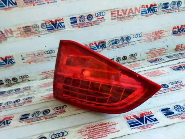 8K9945094B | Audi A4 Arka Sağ Dış Stop Lambası VAG