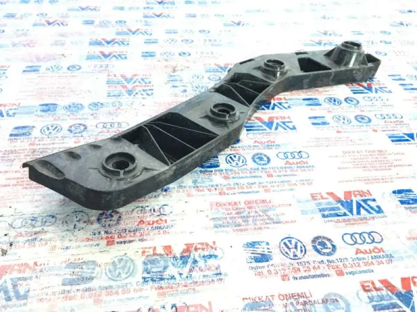 5NN807394 | VW Tiguan Sağ Arka Tampon Braketi VAG
