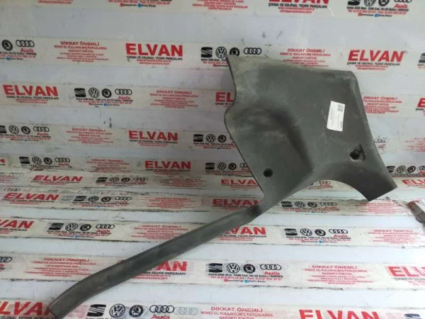 4B0867271 | Sol Alt Ayak Dayama Paneli VAG