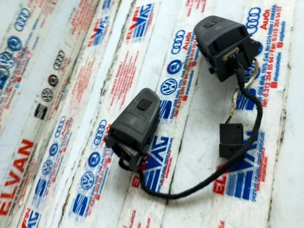 4F0951527 | Direksiyon Tuş Takımı | Audi A3, A4, A6, A8, Q7 VAG