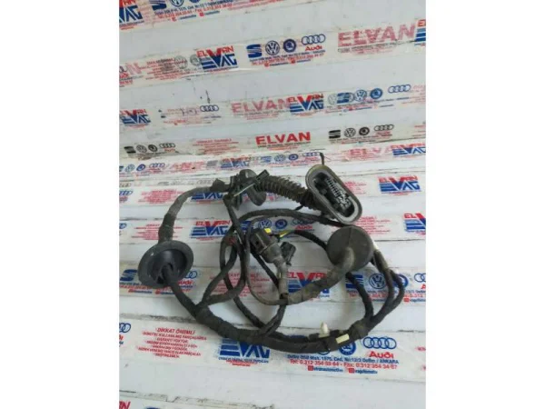4L0971687J | Audi Q7 Sol Arka Kapı İç Tesisatı VAG