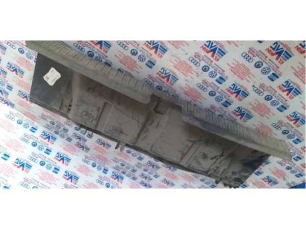 6L6863459F | Bagaj Kilit Karşılığı Plastik Muhafazası VAG