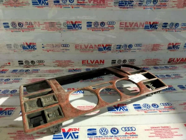 7H0857237 | Orta Göğüs Çerçevesi VAG