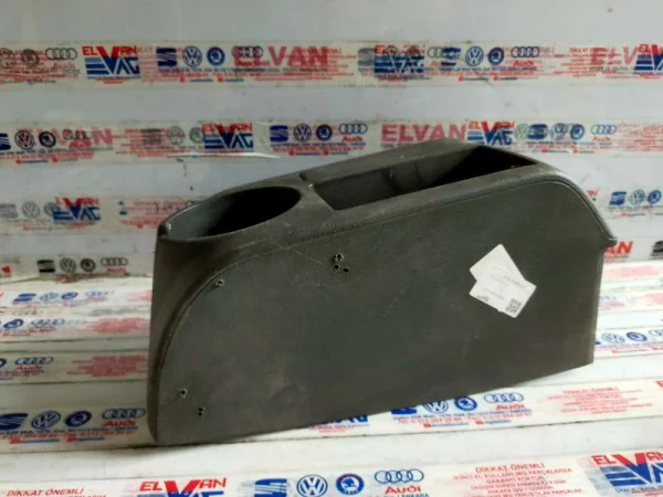 1K0863323 | VW Golf Orta Konsol El Freni Çerçevesi VAG