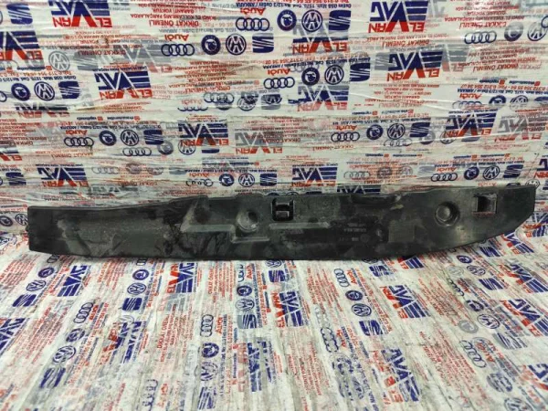 5C6821112A | VW Jetta Sağ Çamurluk Braketi VAG