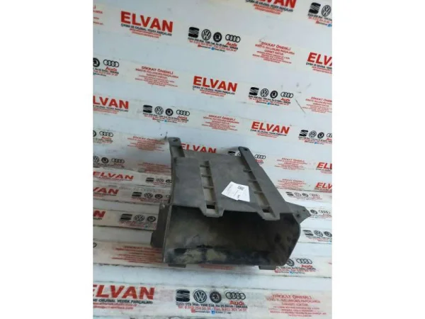 5M0881578A | VW Golf Koltuk Altı Eşya Gözü VAG