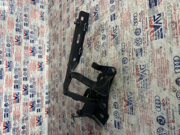 8W0823302D | Audi A4 Kaput Menteşesi VAG