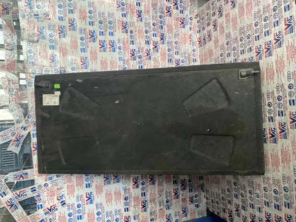 8R0861531A | Audi Q5 Arka Bagaj Havuzu VAG