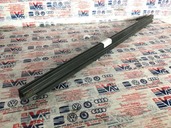 7M3837471C | Seat Alhambra Ön Kapı Cam Fitili VAG