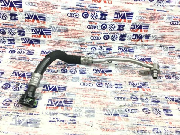 8R0317818BF | Şanzıman Yağ Soğutucu Hortumu | Audi A6, A7, Q5 VAG