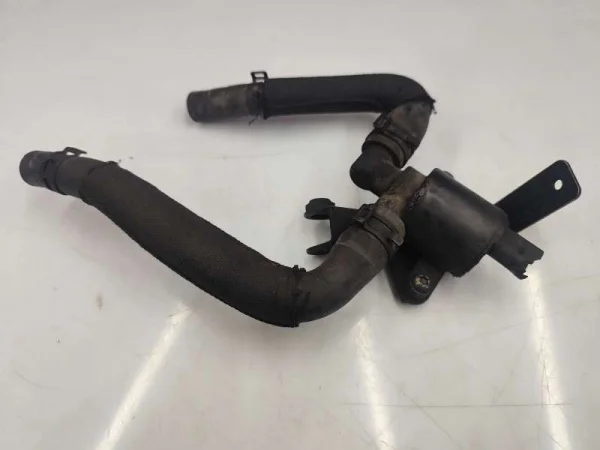 7L8121079B | Audi Q7 Vakum Valfi Braketi VAG