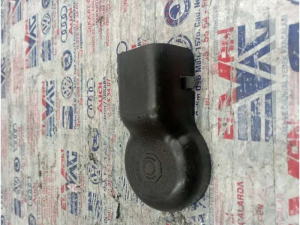 4L0611346 | Audi Q7 Fren Hidrolik Depo Kapağı VAG