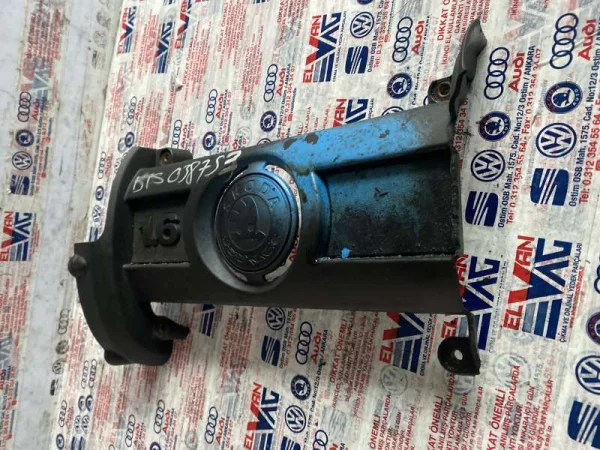 03C103925L | VW Polo Üst Kapak VAG