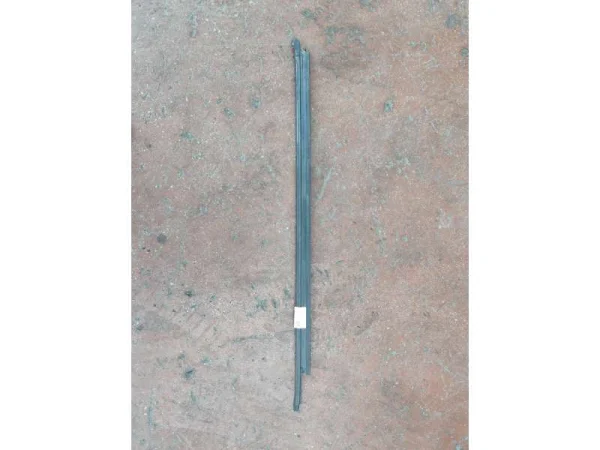 3G0837479 | VW Passat Ön Sol İç Cam Sıyırıcı Fitili VAG