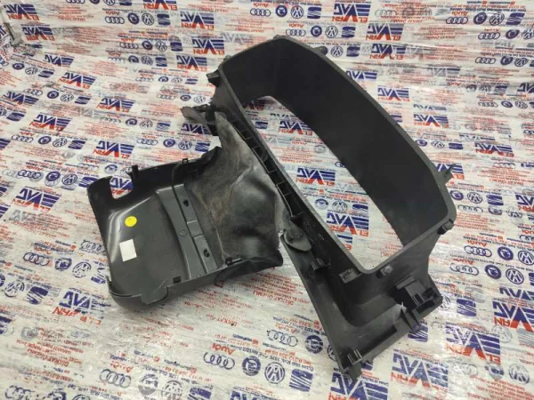 7E0858565B | VW Transporter Direksiyon Kolonu Kaplaması VAG
