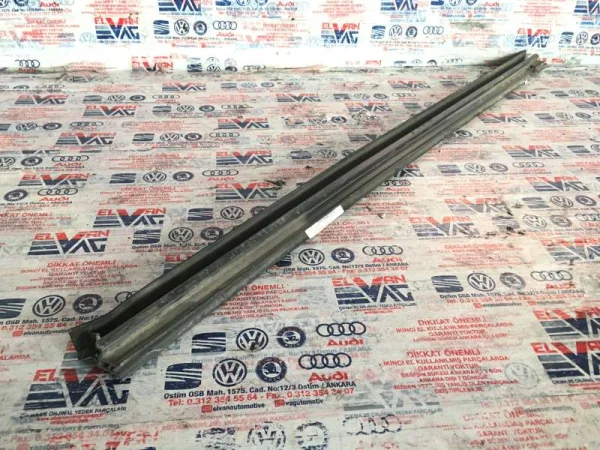 6N4837472C | VW Polo Sağ İç Cam Fitili VAG