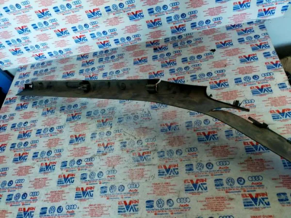 3B0853369G | VW Passat Arka Kapı Çıtası VAG