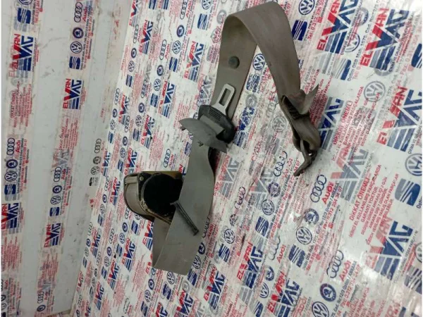 1M0857806 | Seat Leon Arka Sağ Emniyet Kemeri VAG