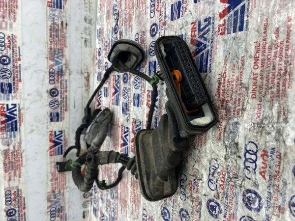 2K0971120AE | VW Caddy Ön Kapı Kablo Tesisatı VAG