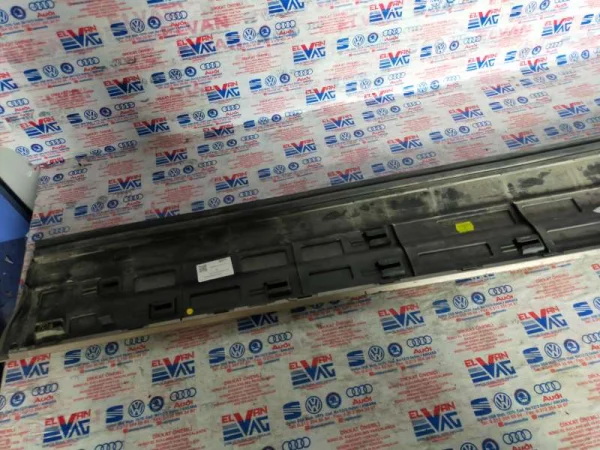 7P5837787Q | Sol Ön Kapı Çıtası VAG