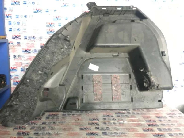6V6867427C | Skoda Fabia Sol Bagaj Yan Paneli VAG