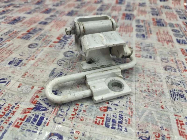 8P4833411A | Sol Arka Kapı Alt Menteşesi | Audi A3, RS 3 VAG
