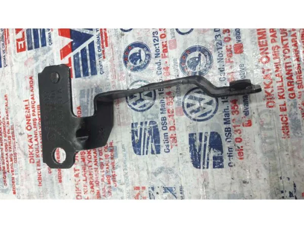2E0130131A | VW Crafter Enjektör Bağlantı Ayağı VAG