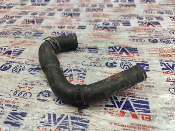 04L121065AN | Soğutma Suyu Hortumu | Audi A4, A5, A6, Q5 VAG