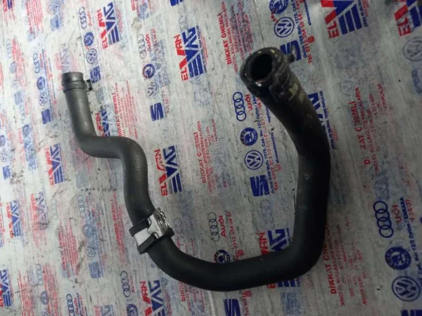 8W0121448L | Audi A4 Soğutma Suyu Hortumu VAG