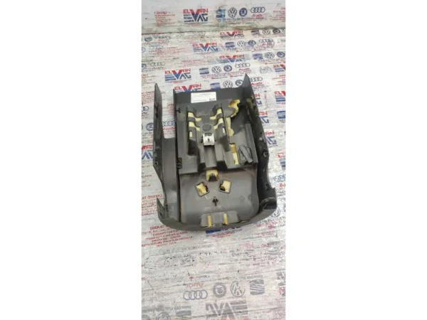 8W0953512 | Audi A4 Direksiyon Alt Kaplaması VAG