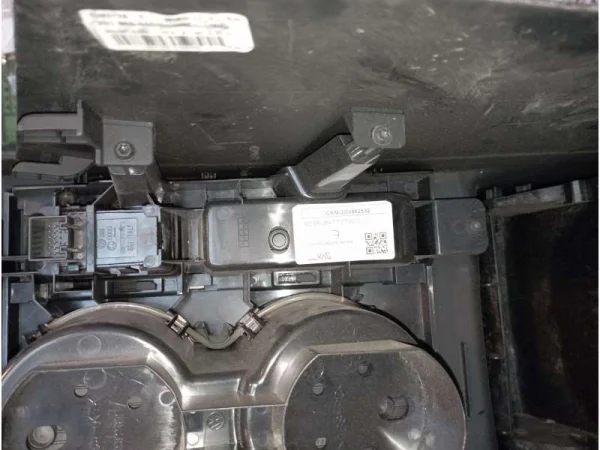 3G0862532 | VW Passat Orta Konsol Bardaklık VAG